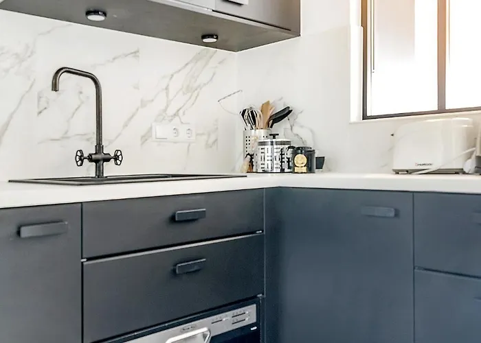 Appartement Super Central, Climatisé Balcon Avec Vue